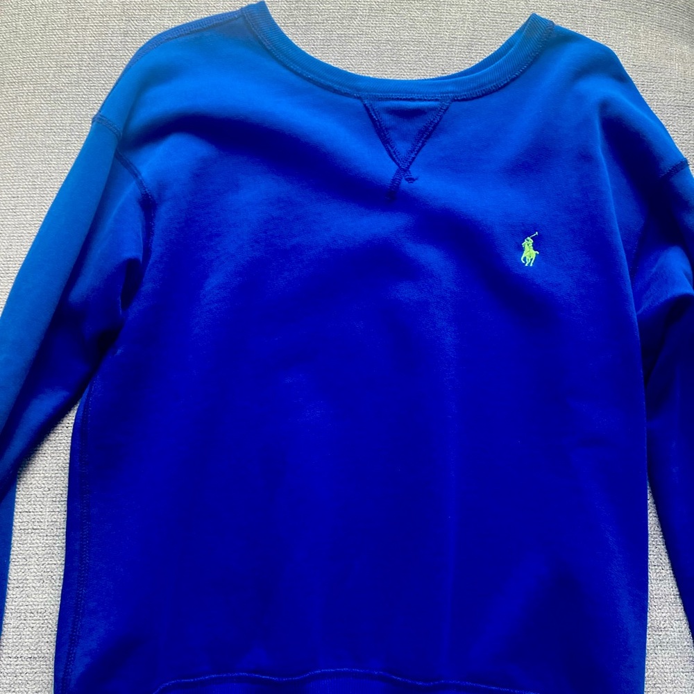 Polo sweat shirt 💙